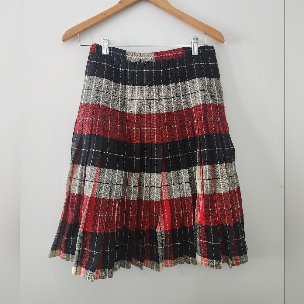 Plaid Pleated Kilt Skirt - Red, Cream and Black - Siz8, 28" waist